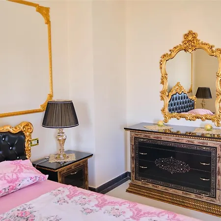 Easy - Luxury Three Bedroom