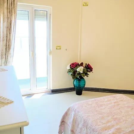 Apartment Easy - Luxury Three Bedroom