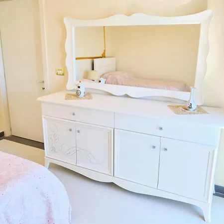 Easy - Luxury Three Bedroom