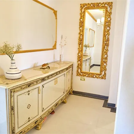 Easy - Luxury Three Bedroom Lezhe